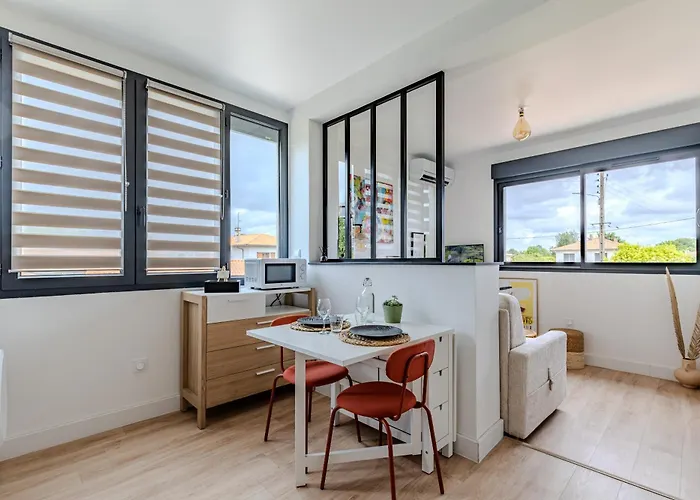 Apartment Centre- Parking - Airport 10min *