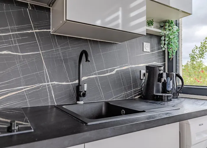 Apartment Centre- Parking - Airport 10min *