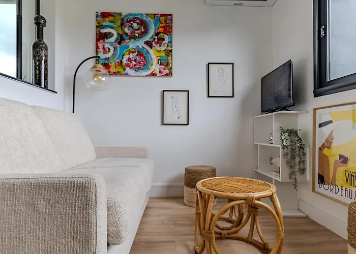 Apartment Centre- Parking - Airport 10min Merignac (Gironde)