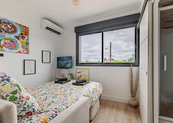 Centre- Parking - Airport 10min Apartment *